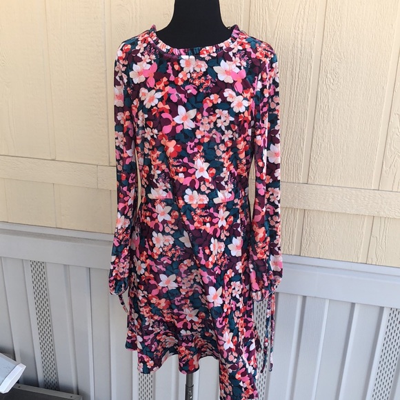 NWT Beautiful Bright Floral Colorful BCBGeneration Dress 👗 Size 12 - Picture 14 of 17